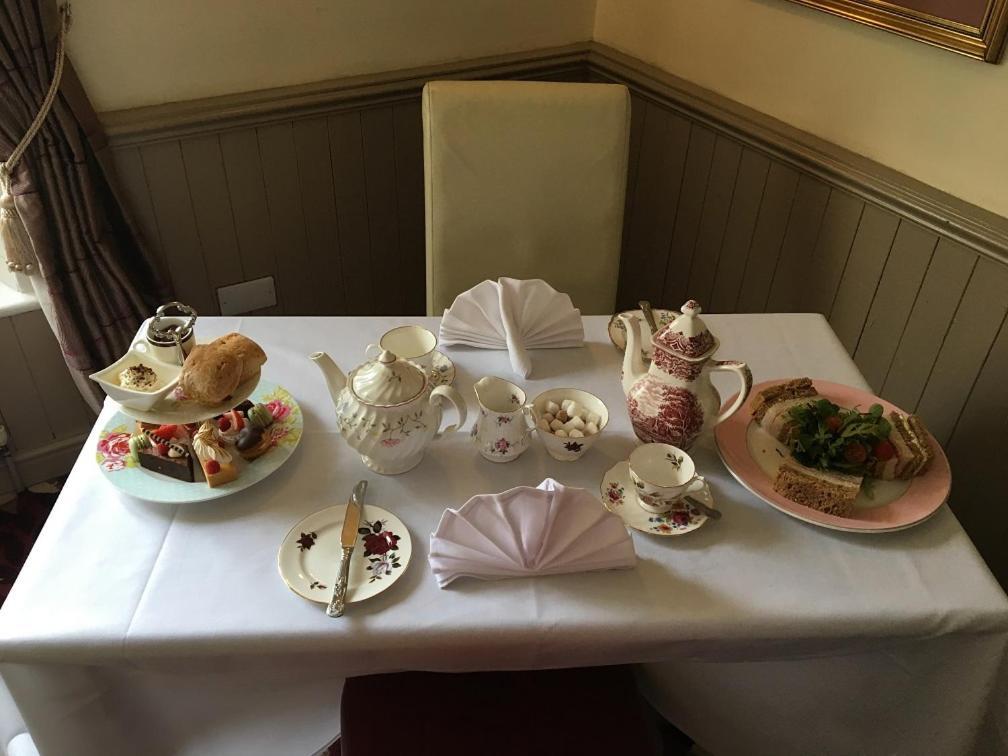 Downe Arms Country Inn 위캄 외부 사진